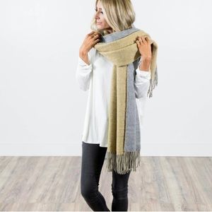 London beige scarf
